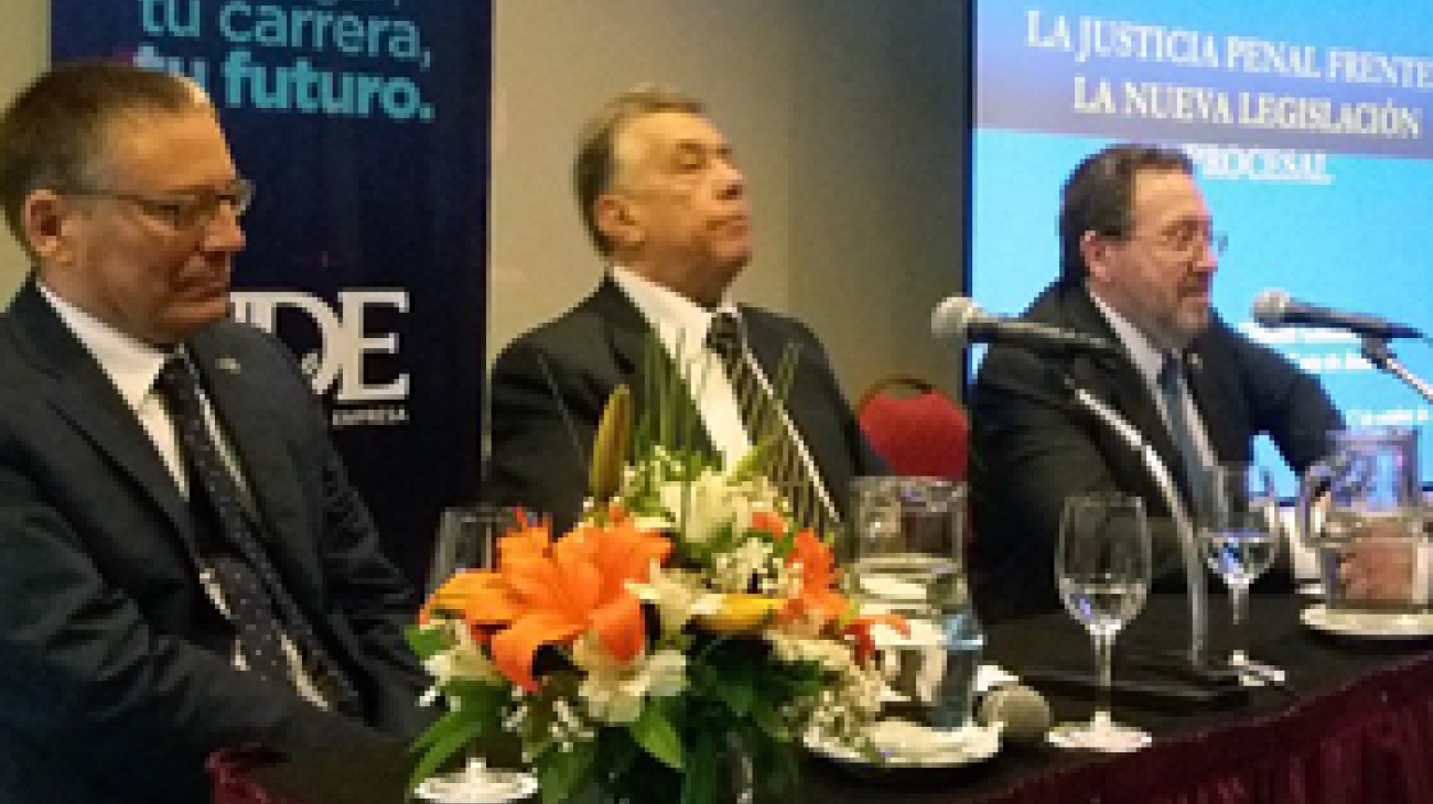 Presidente de la SCJ participa de seminario internacional sobre nuevo juicio oral penal en Uruguay