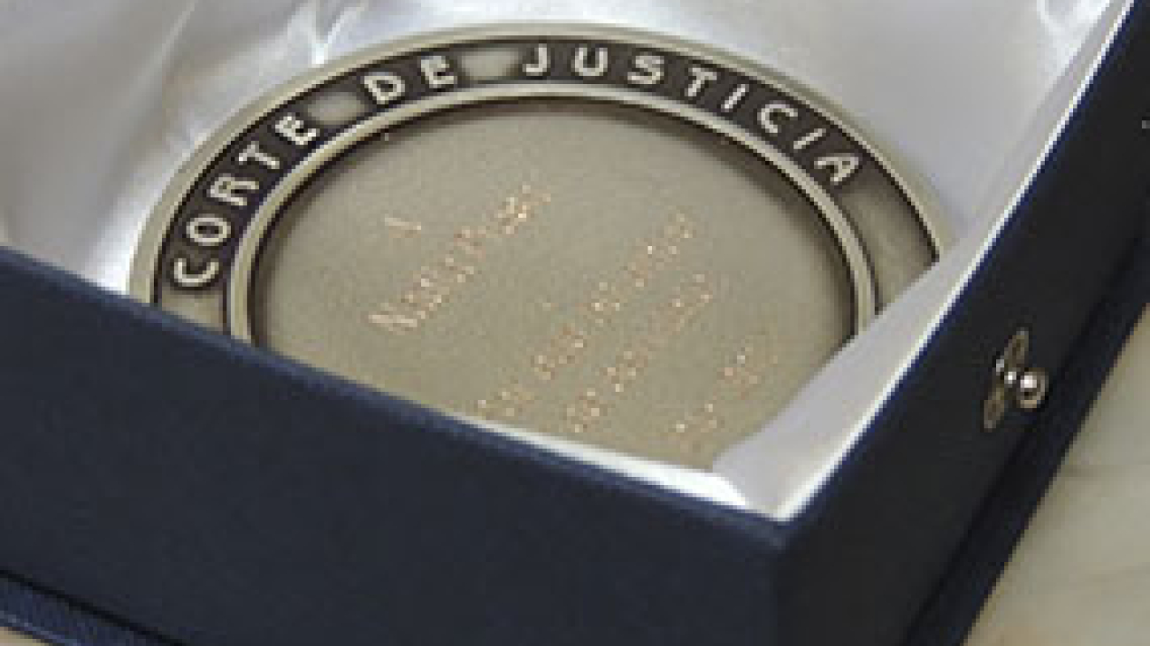 En el día del Poder Judicial se entregaron distinciones a funcionarios con 30 y 50 años de servicio