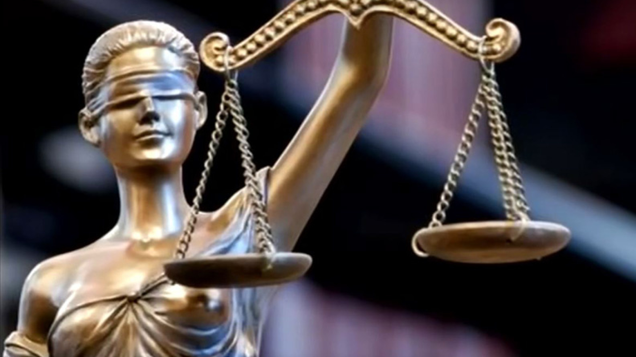 dama-de-la-justicia-en-bronce