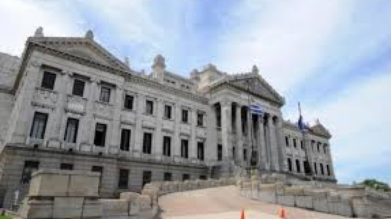 Suprema Corte de Justicia remitió nota al Parlamento refiriendo al diferendo salarial del personal judicial