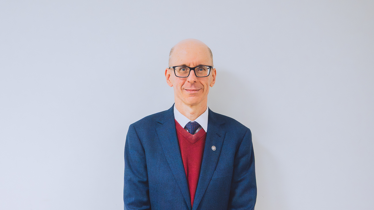 Dr. Marcelo Malvar