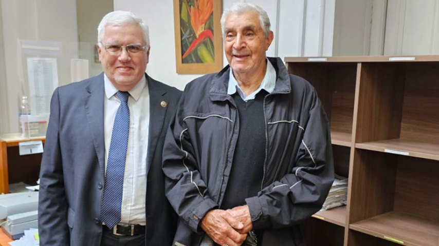 Ministro Pérez Brignani junto al ex funcionario "Poti" con quien se conoció en 1984, en los inicios de su carrera