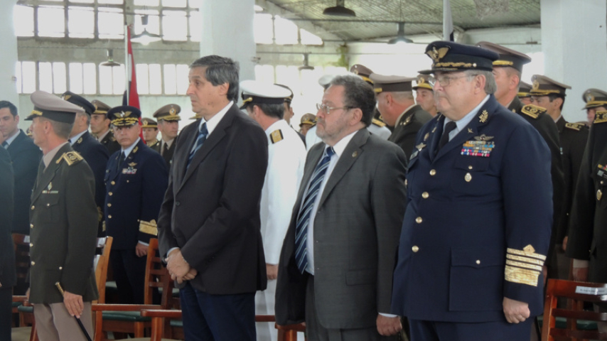 chediak-escuela-militar-homenajeado