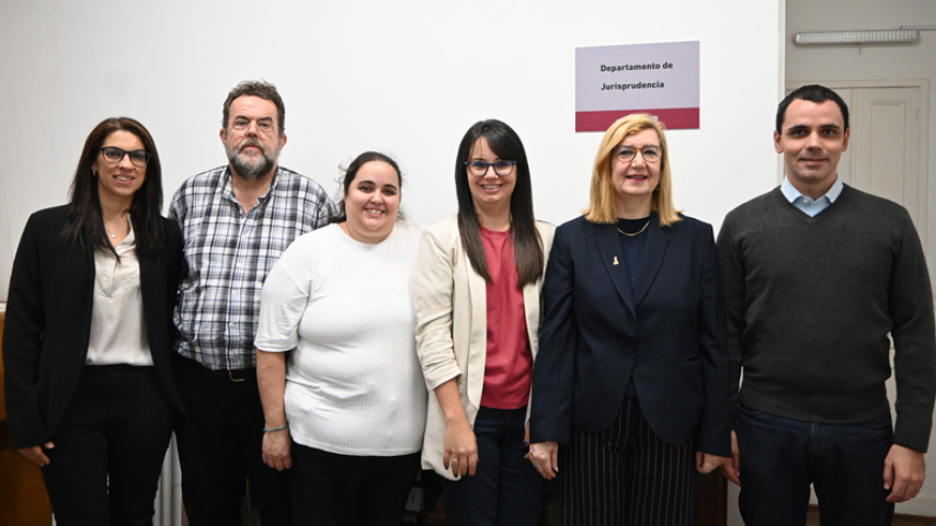 Dra. Virginia ANTÚNEZ, Dr. Oscar ALVEZ, Dra. Elena DÍAZ, Dr. Esc. Andrés GIORDANI, Esc. Natalia VERNETTI y la Dra. Esc. Graciela BARÓN.