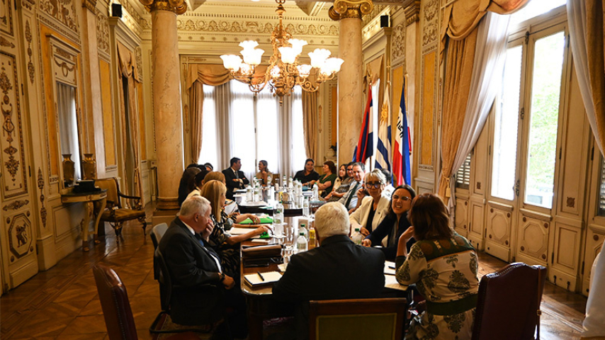 Reunión en la Sala Odriozola de la Suprema Corte de Justicia