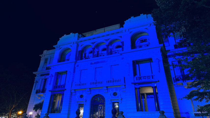 scj-iluminacion-azul_dia-del-autismo